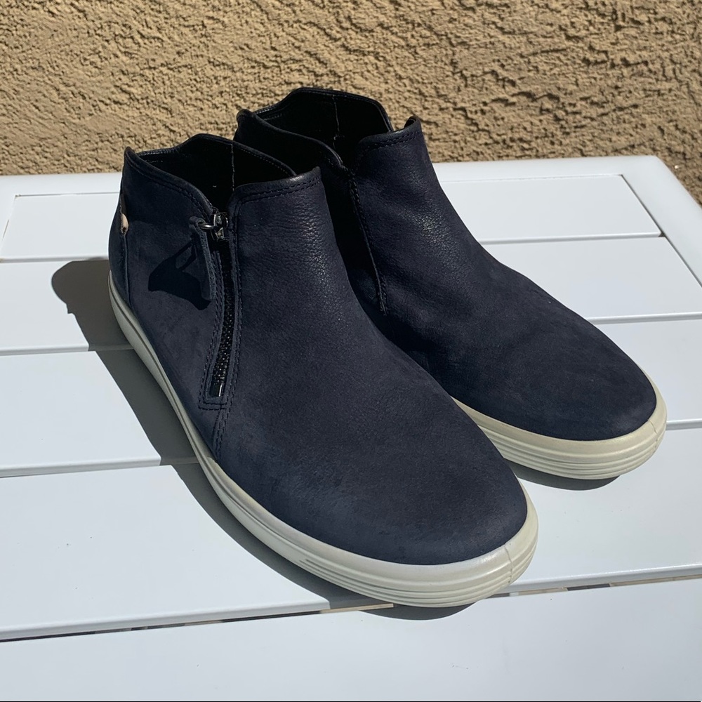 Ecco flats platform navy nubuck size 10 (European 41)